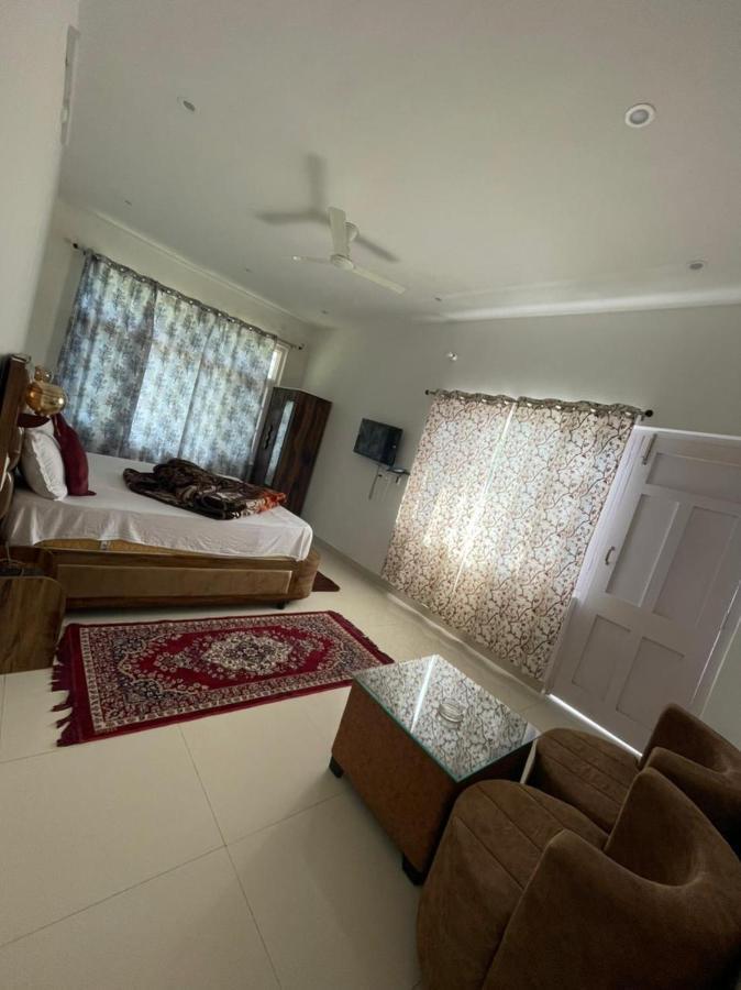 Hotel Sher-E-Punjab Khajjiar Екстер'єр фото